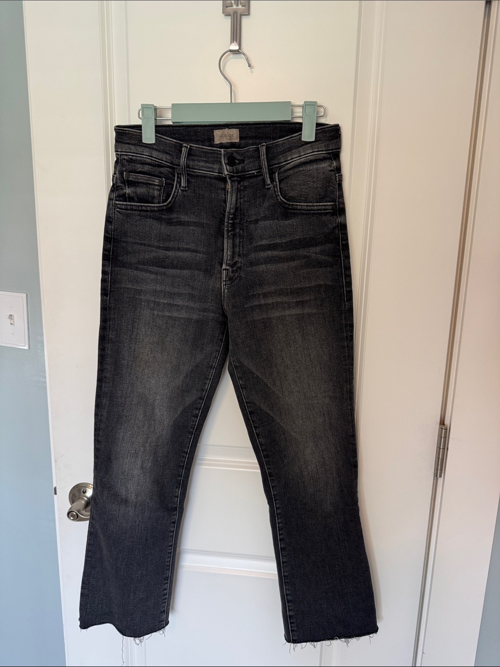 MOTHER
The Dazzler Mid Rise
Ankle Slim Jeans